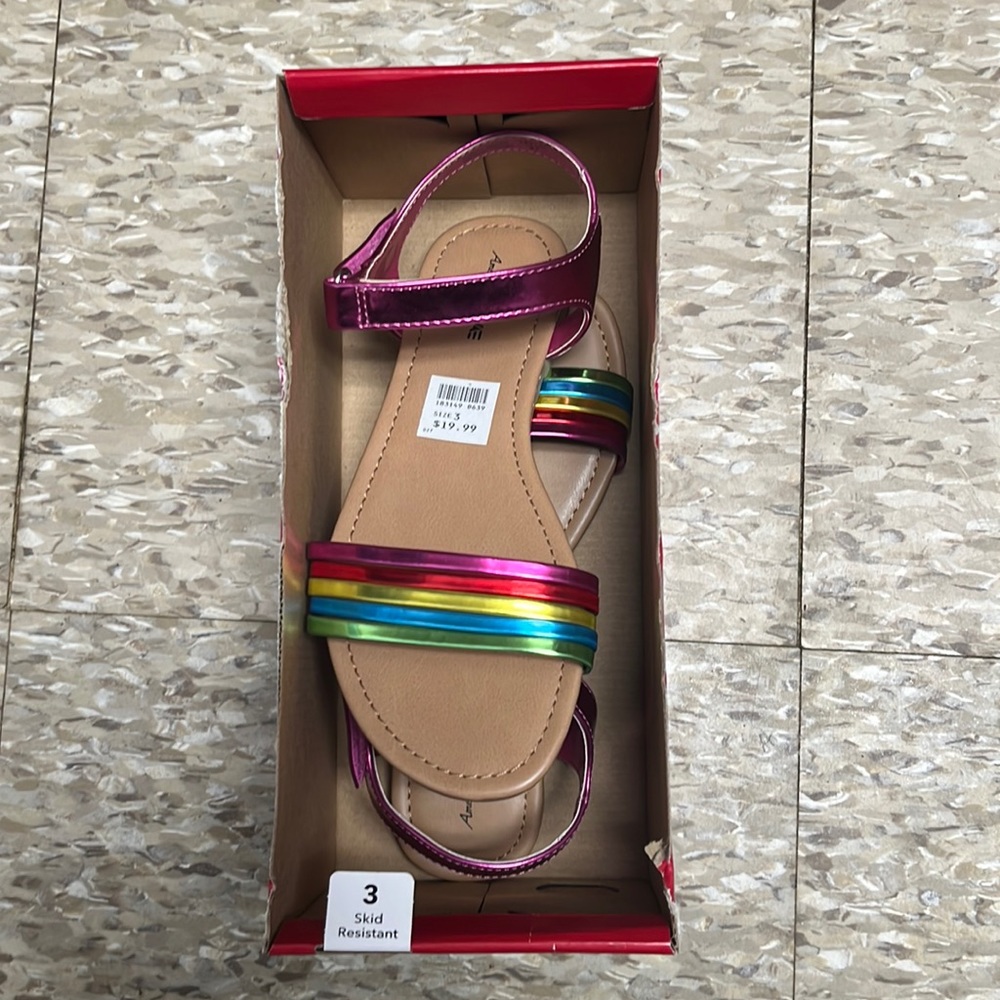American eagle sandals